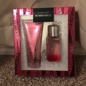 Victorias secret bombshell